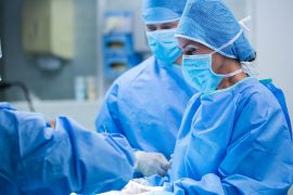 UC organiza curso con cadáveres para ginecólogos generales y subespecialistas