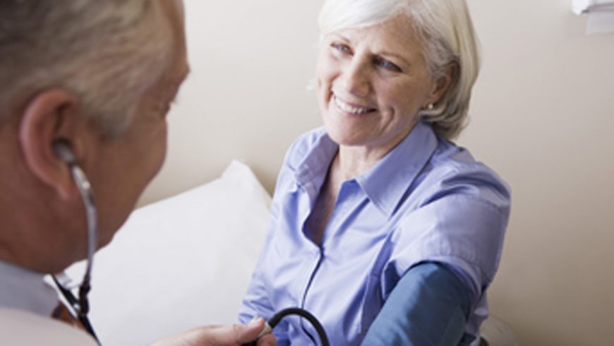 Climaterio y menopausia aumenta incidencia de hipertensión arterial
