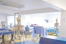 De donación a compra: así se proveen los cuerpos médicos/ Dr. Víctor Miranda, Publimetro.