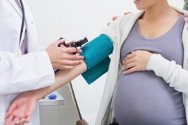 Embarazadas adolescentes tienen más riesgo de pre eclampsia